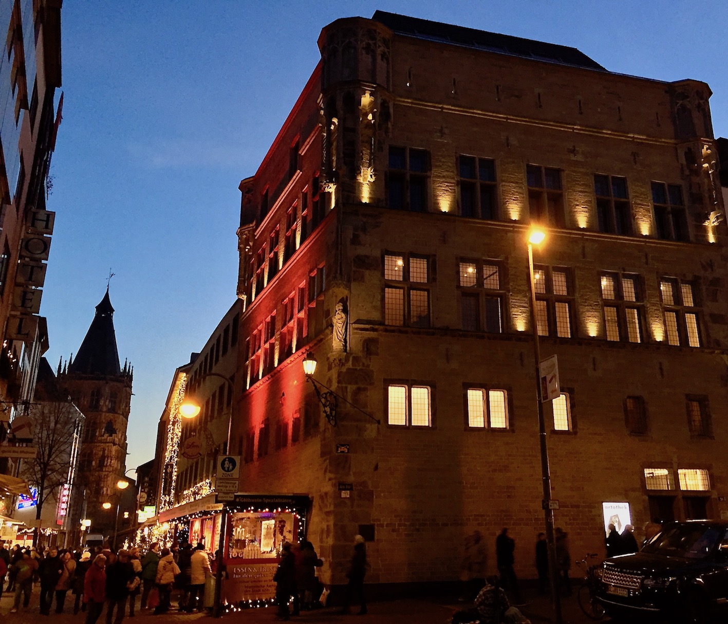 Glühwein und Flammkuchen genießen, Restaurierung fördern