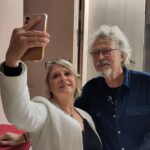 Selfie-Shot Frau und Wolfgang Niedecken