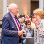 Konrad Adenauer im gespräch mit Hiltrud Kier
